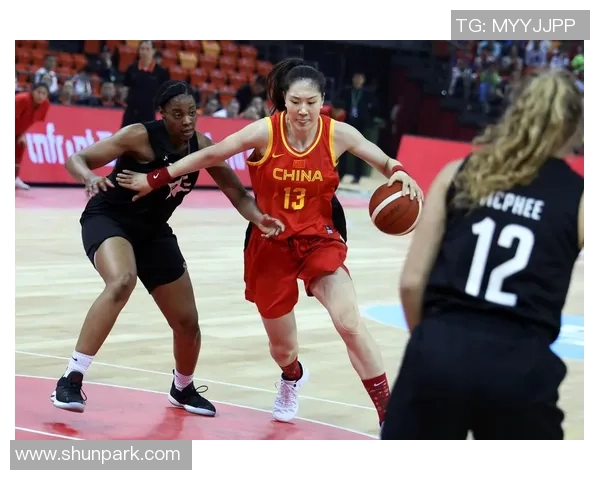 中国女篮迎战加拿大明星队第三场激战争夺国际赛场荣耀与胜利